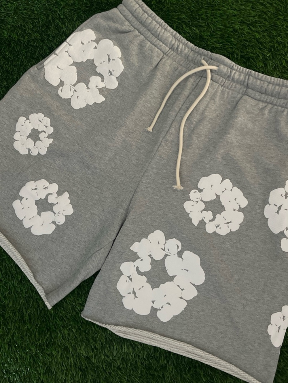 Gray Denim tears shorts size xl